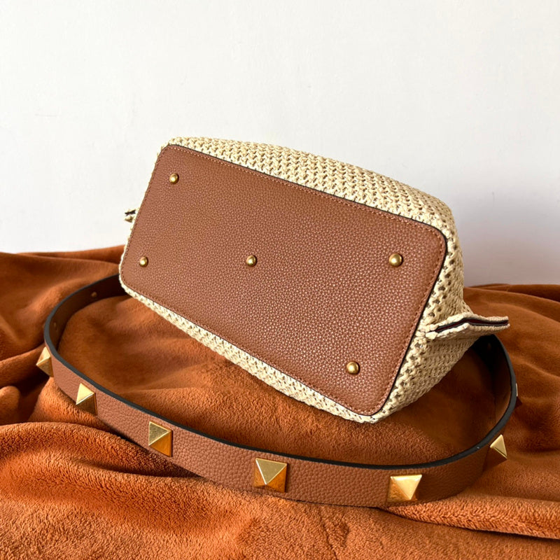 VAL LUXURY BAGS - FOR FASHION LOVERS  AFFORDABLE LUXURY BAGS- 1050