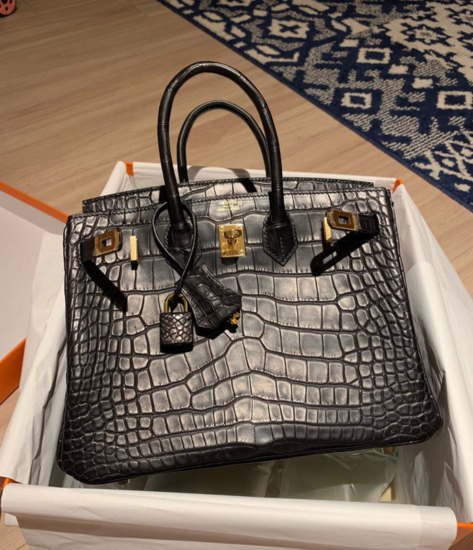 Amelia - HMS Bags - 1630