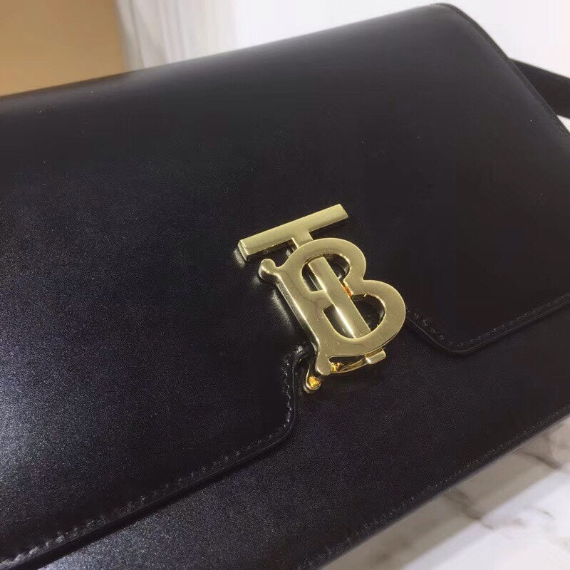 Burberry Bags - Bagsattire   736