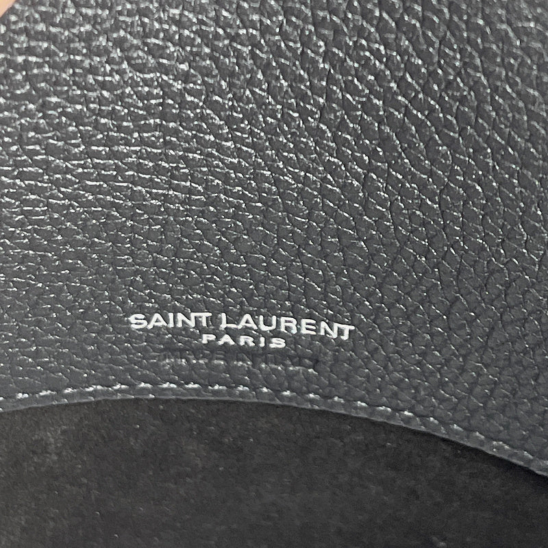 Amelia - YSL Bag - 2252