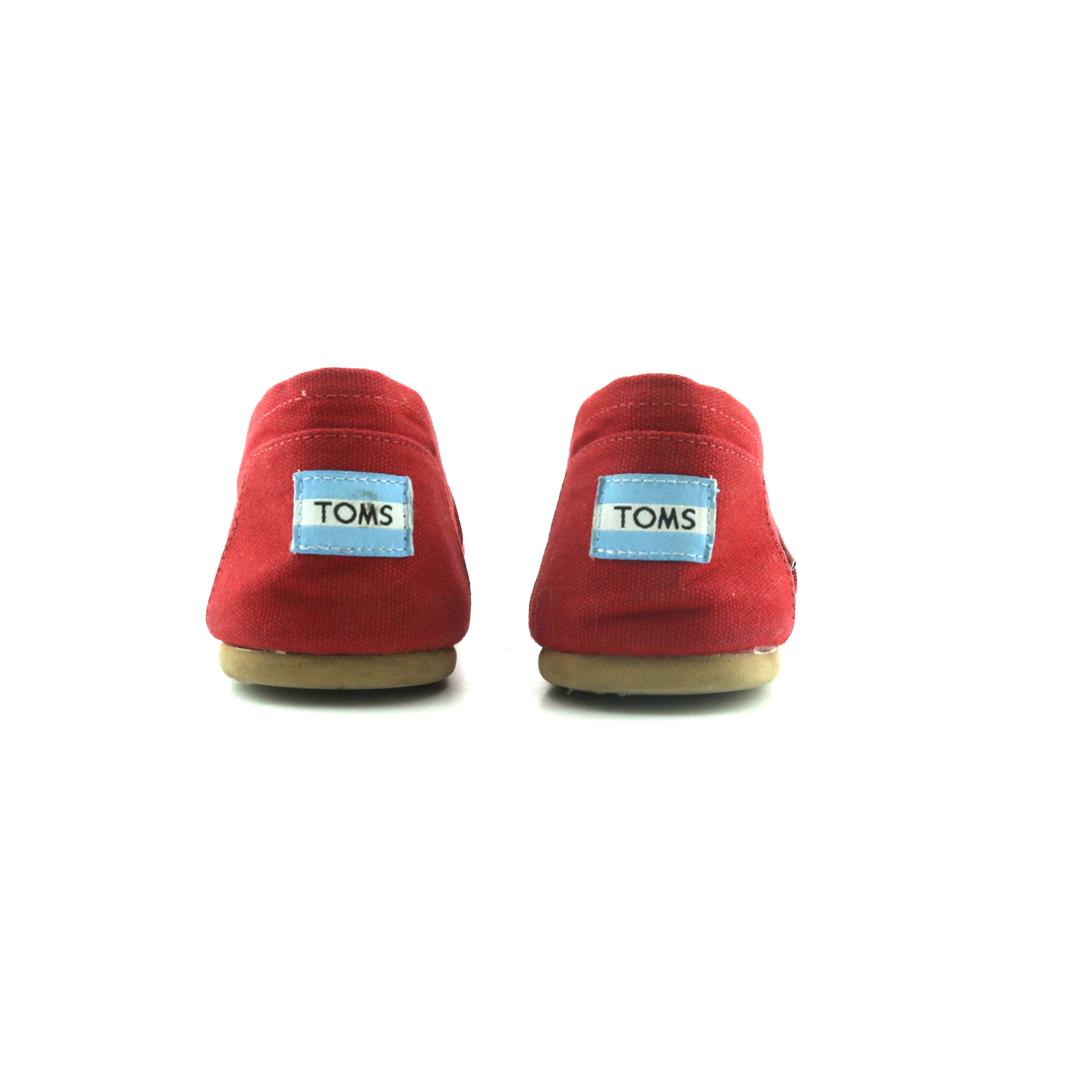 TOMS .