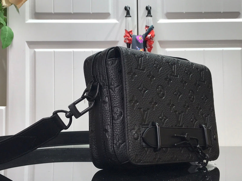 Fan Fashion Lu-Vi bags - 17638
