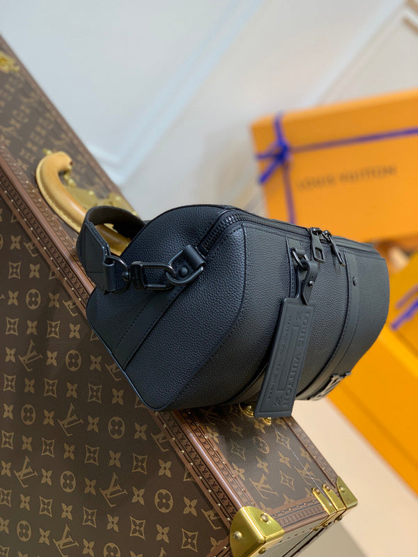 Fan Fashion Lu-Vi bags - 17043