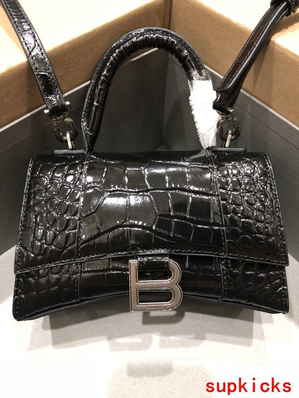 Amelia- BG Hourglass Bags - 124