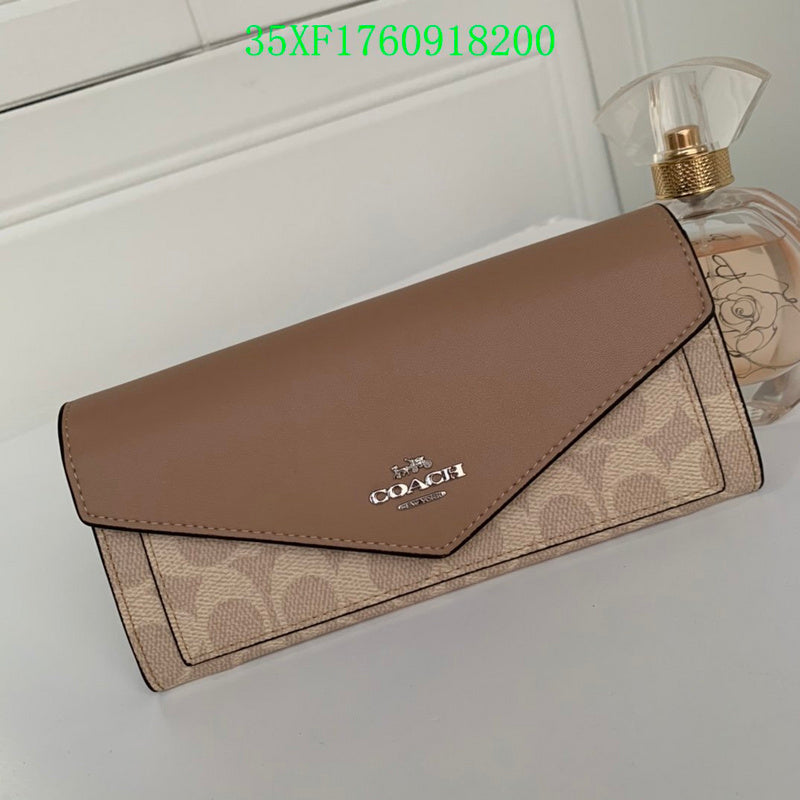 Amelia - CAH Wallet - 082