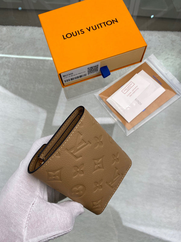 Fan Fashion Lu-Vi bags - 8991