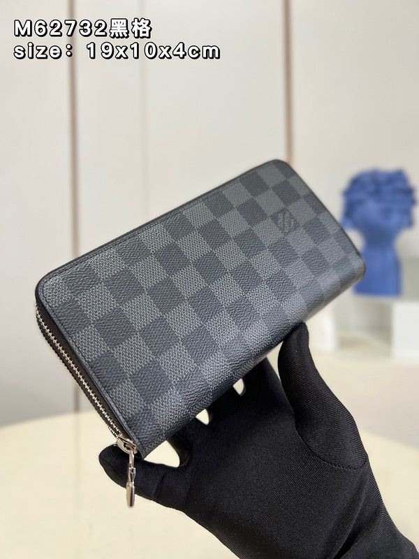 Amelia- LOV  Luxury  Wallets - 399