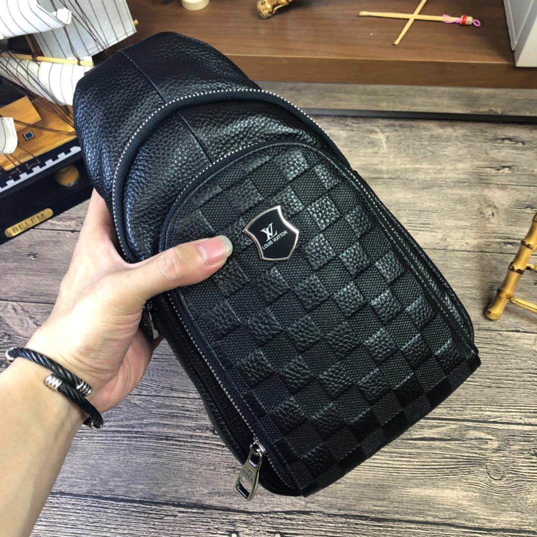 Luxury Handbags Louis Vuitton 170