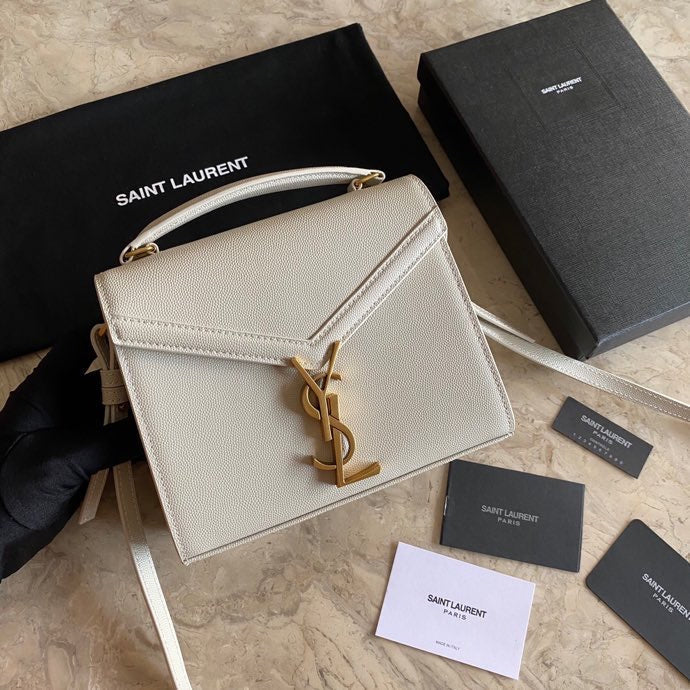 Amelia - YSL Bag - 3781