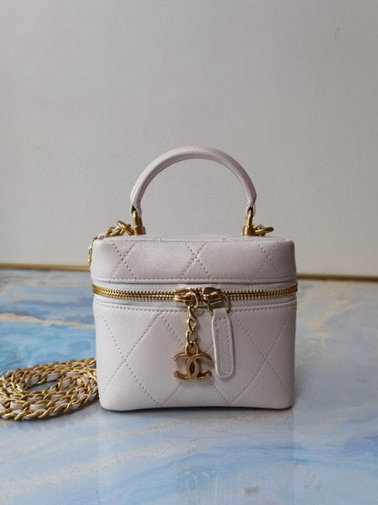 Wellow Bags - Chanel - Bags  - 345
