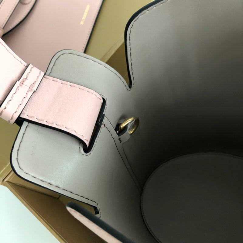 Burberry Bags - Bagsattire   340