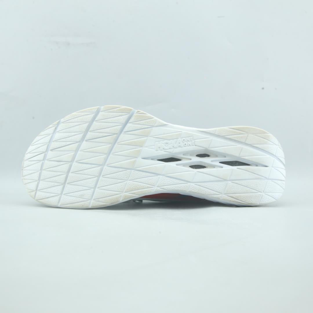 HOKA ONE ONE CARBON X
