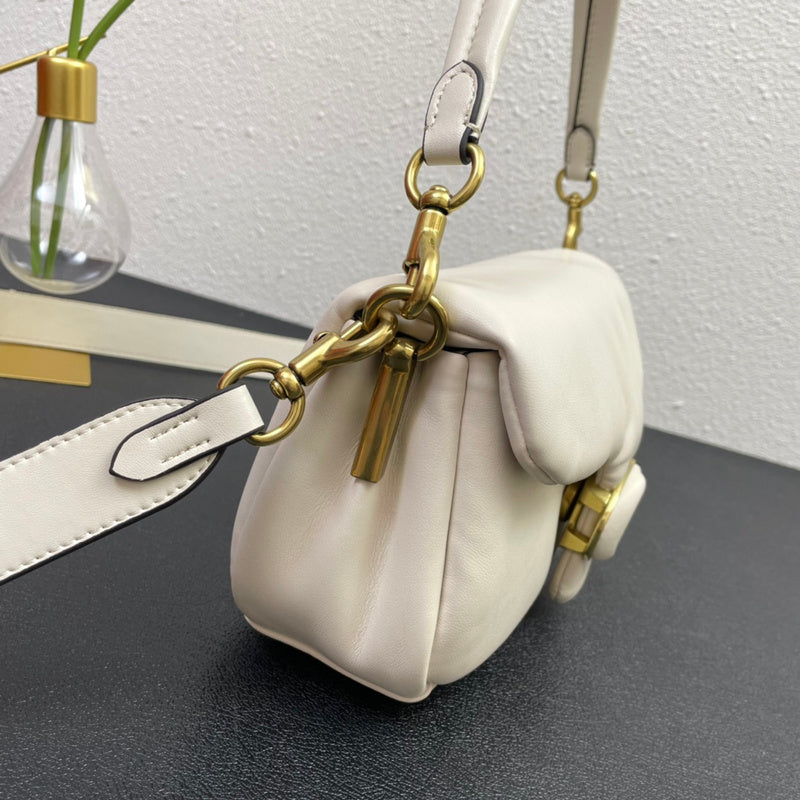 Amelia-i CAH Bags - 571