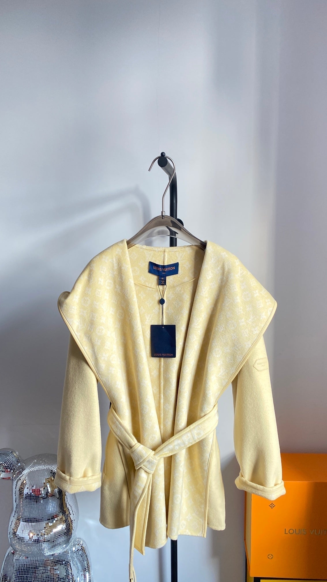 Luxury Louis Vuitton  Wrap Coat 034
