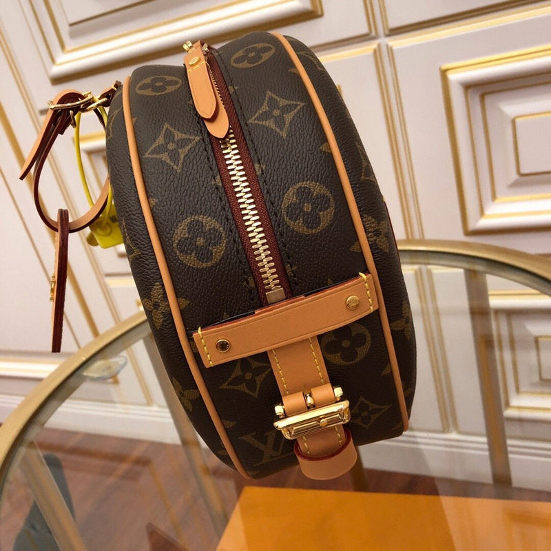 Fan Fashion Lu-Vi bags - 17800