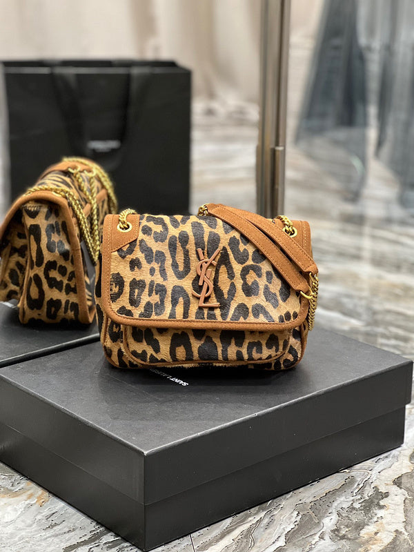 Amelia - YSL Bag - 4167
