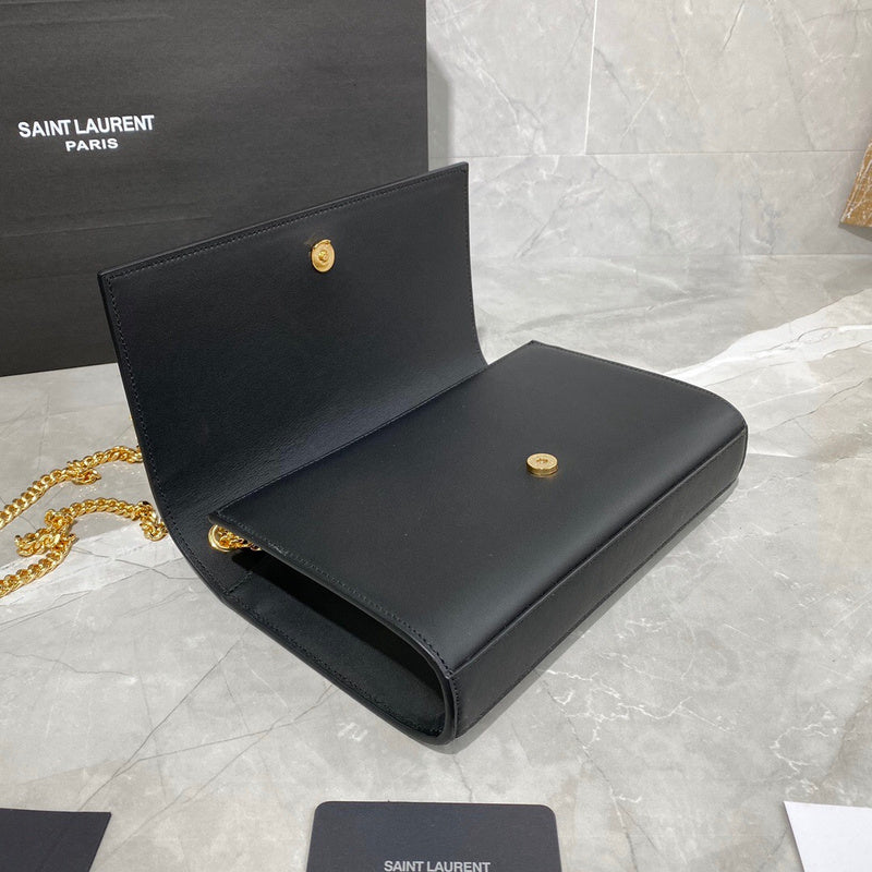 Amelia - YSL Bag - 4012