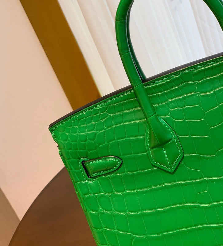 Amelia - HMS Bags - 1705
