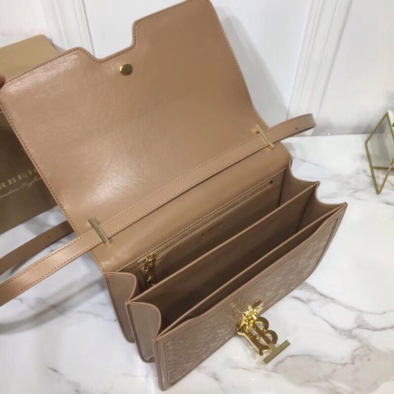 Burberry Bags - Bagsattire   738