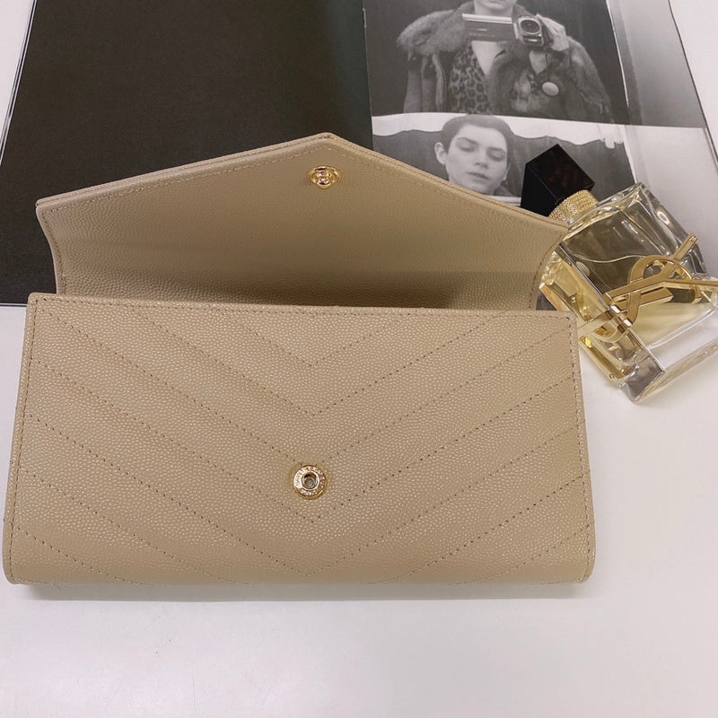 Amelia - YSL Bag - 3825