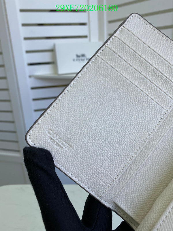 Amelia - CAH Wallet - 035