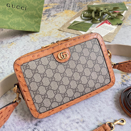 Amelia Fashion - GCI Bags - 2005
