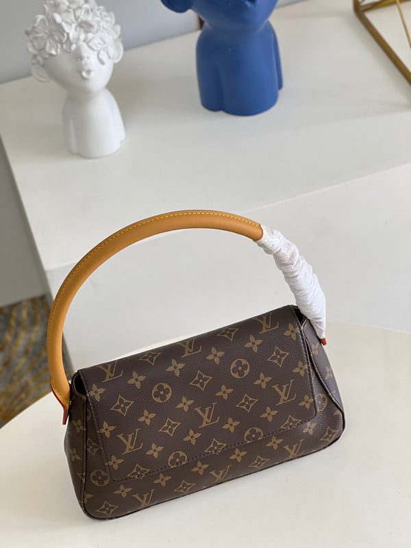 Fan Fashion Lu-Vi Bags - 16625