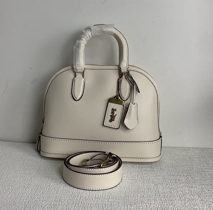 Amelia-i CAH Bags - 311