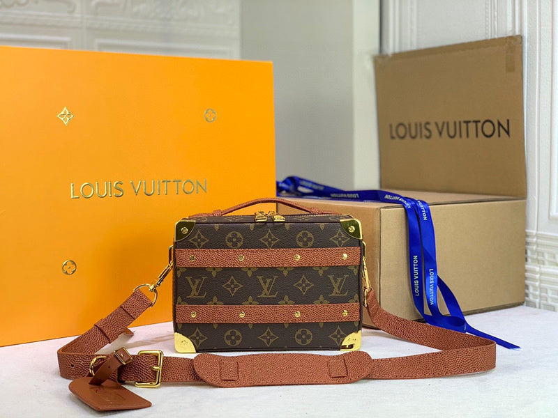 Fan Fashion Lu-Vi bags - 17496