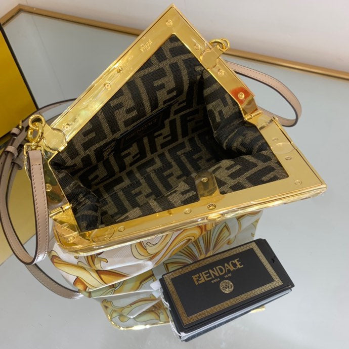 Amelia's Bag Gallery - VAR Bags - 204