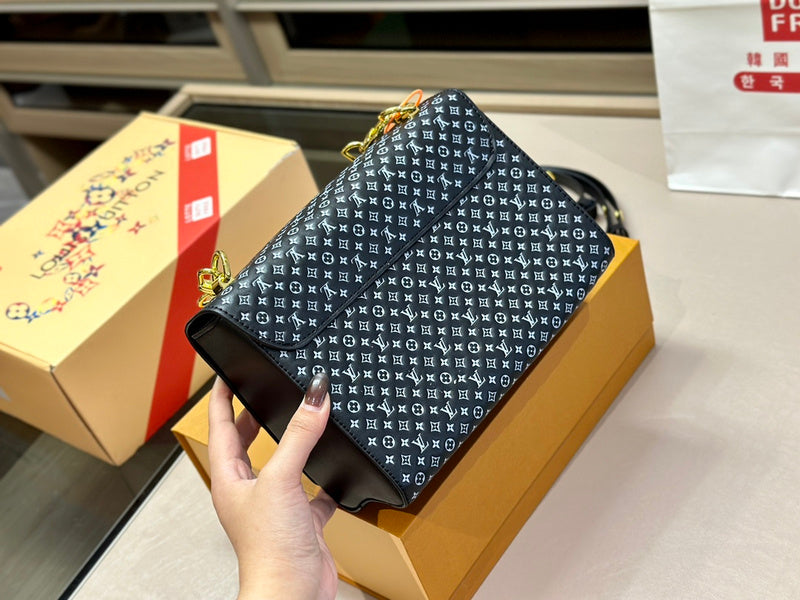 Amelia - LV Bags - 14436