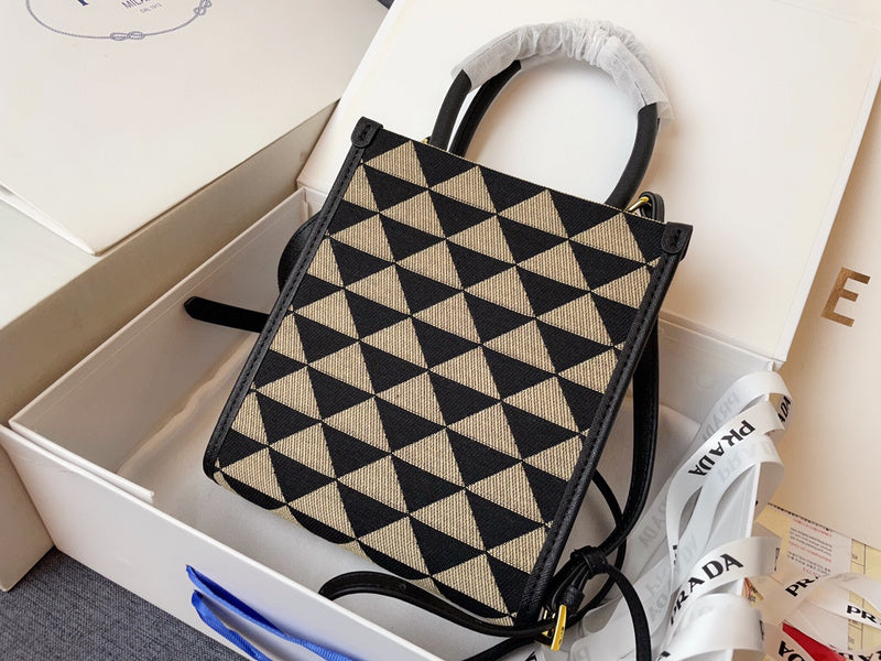 Amelia- PRDA  LUXURY BAGS - 573