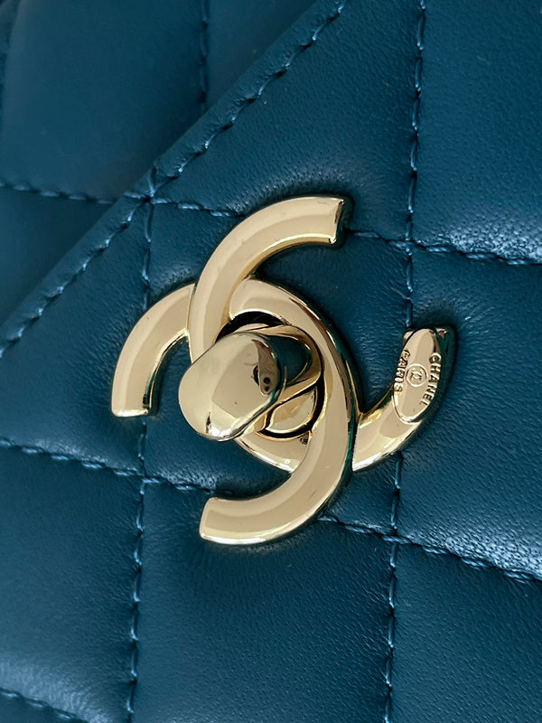 Wellow Bags - Chanel - Bags  - 327