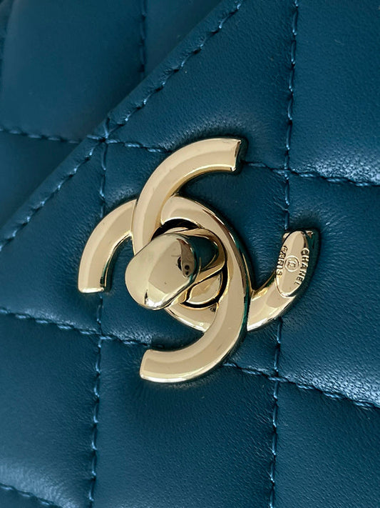 Wellow Bags - Chanel - Bags  - 327