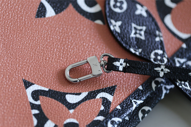 Fan Fashion Lu-Vi bags - 8078