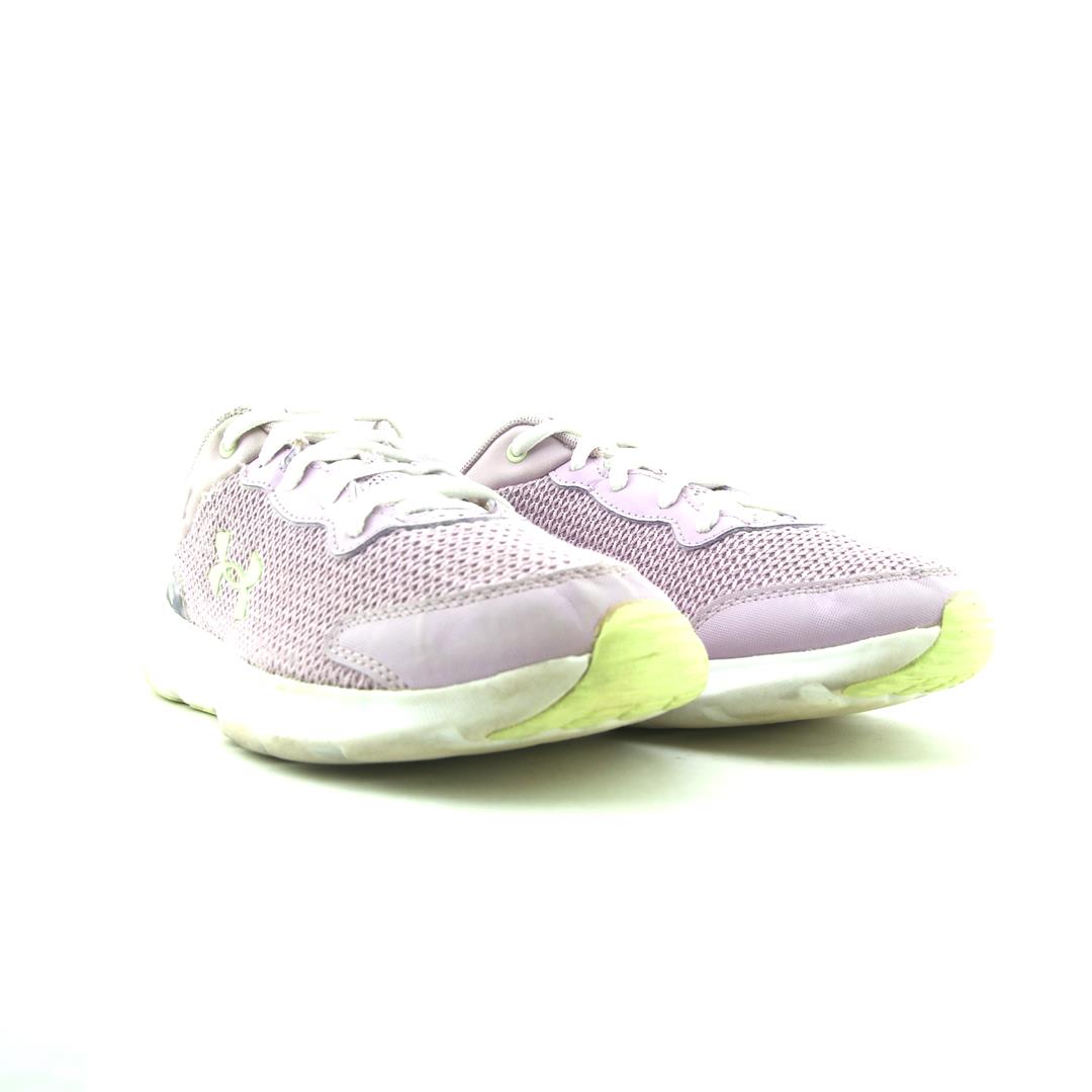 UNDER ARMOUR  CHARGED ESCAPE 4