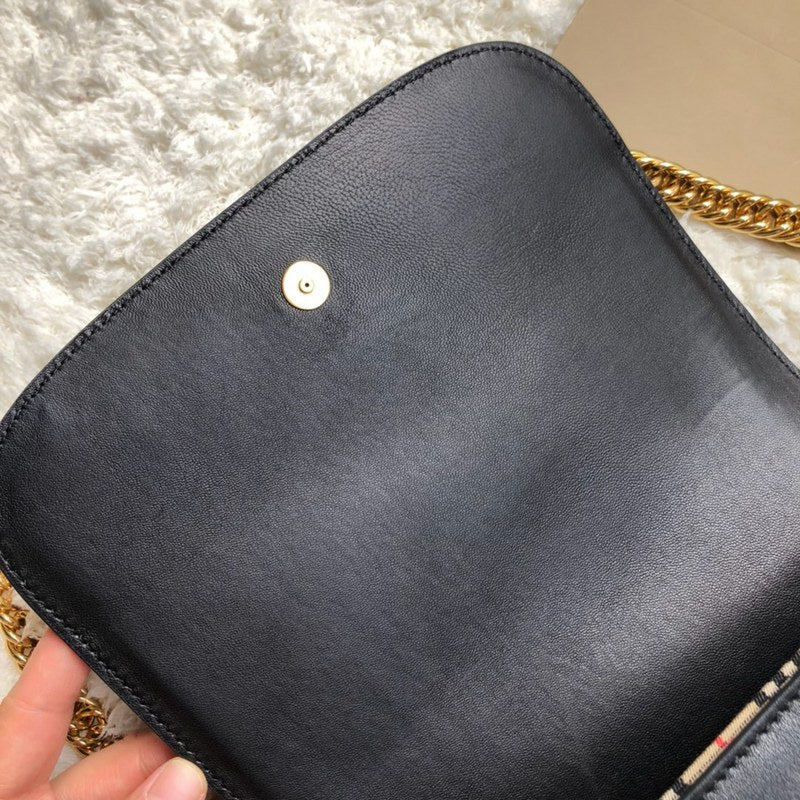 Burberry Bags - Bagsattire   620