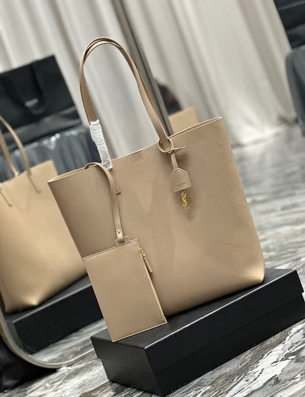 Amelia - YSL Bag - 3951