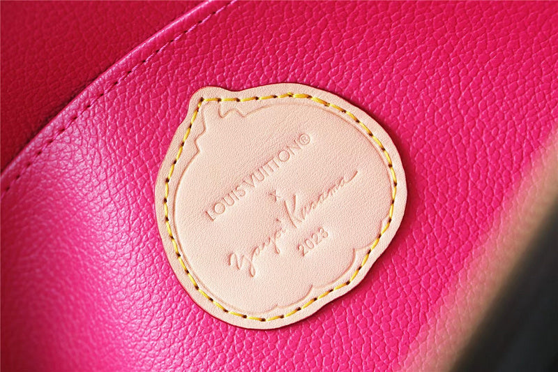 Fan Fashion Lu-Vi bags - 8750