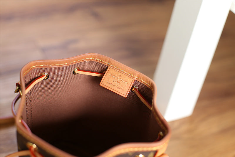 Fan Fashion Lu-Vi bags - 9390