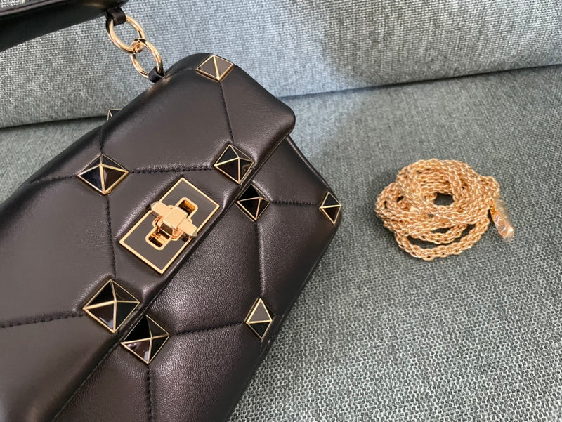 Amelia's Bag Gallery - VEL Bags - 589