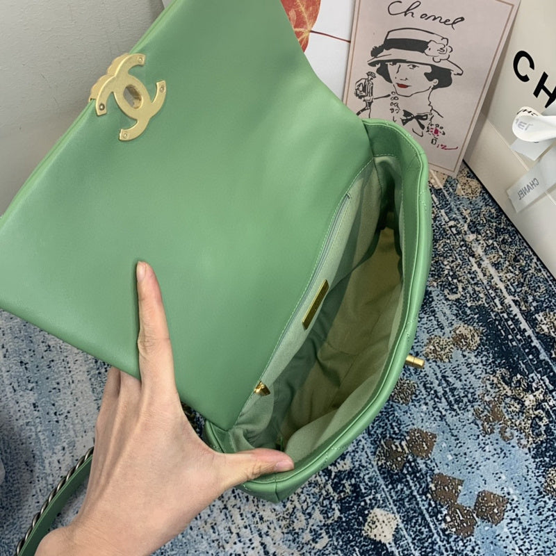 Wellow Bags - Chanel - Bags  - 890