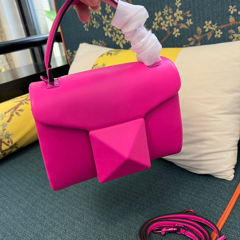 Amelia's Bag Gallery - VEL Bags - 405