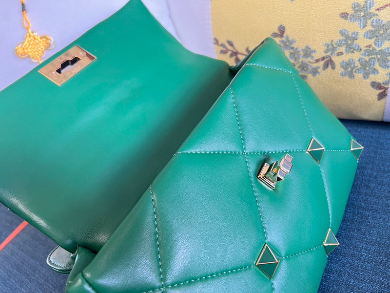 VAL LUXURY BAGS - FOR FASHION LOVERS  AFFORDABLE LUXURY BAGS- 1118