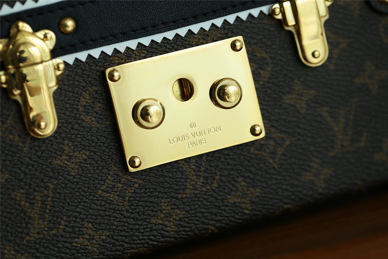 Fan Fashion Lu-Vi bags - 8236