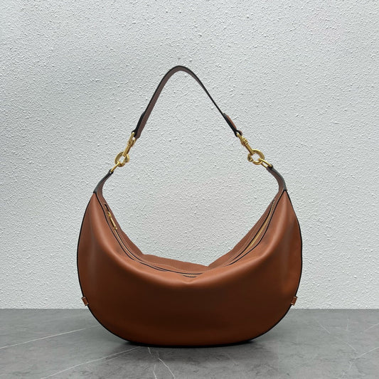 CE Medium Leandre Bag In Supple Brown For Women 14in/35Amelia197263DV7.04LU