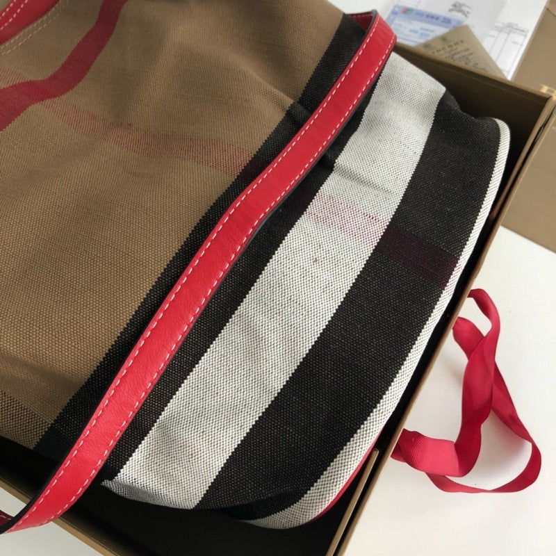Burberry Bags - Bagsattire   436