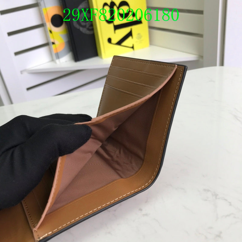 Amelia - CAH Wallet - 025