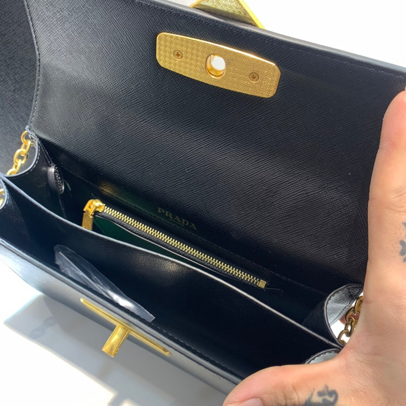 Barnes-Bags - Prada Bags - 843