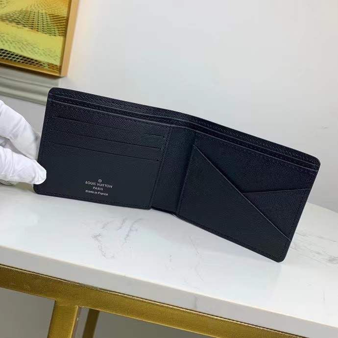 Fan Fashion Lu-Vi bags - 17610
